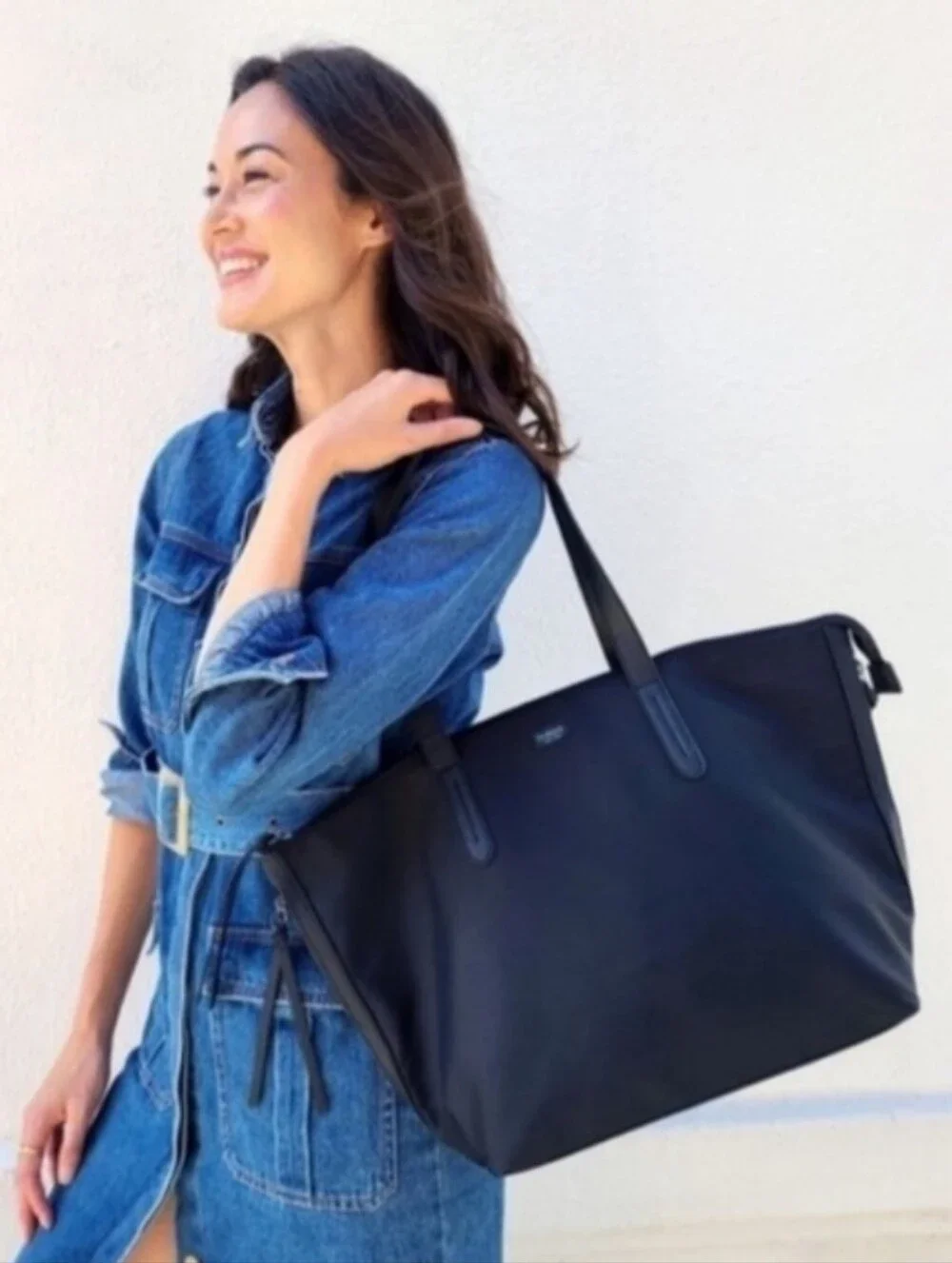 BOTKIER Tote Bag Black Zip Closure Fringe